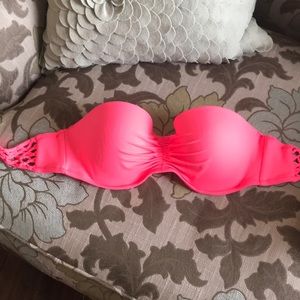Victoria’s Secret bikini top